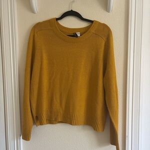 H&M Mustard Yellow Crew Neck Sweater